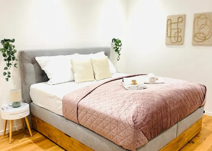 Niro I Exklusive Residenz - Historischer Ballsaal *