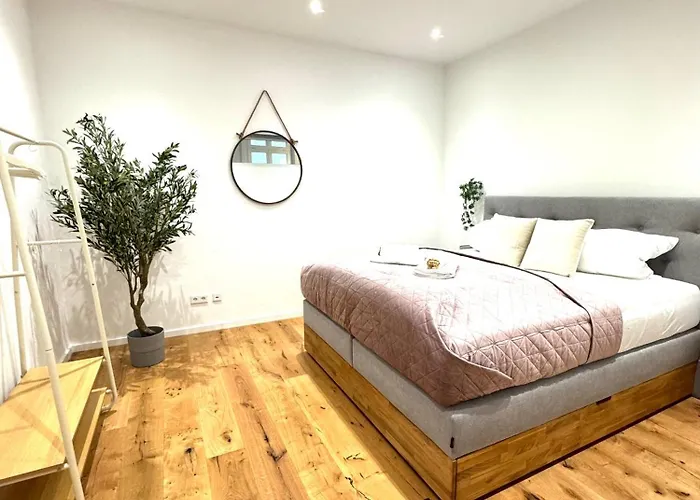 Niro I Exklusive Residenz - Historischer Ballsaal * Seeheim-Jugenheim